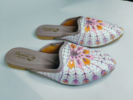 Women’s Embroidered Ethnic Mule/Jutti-Style Footwear